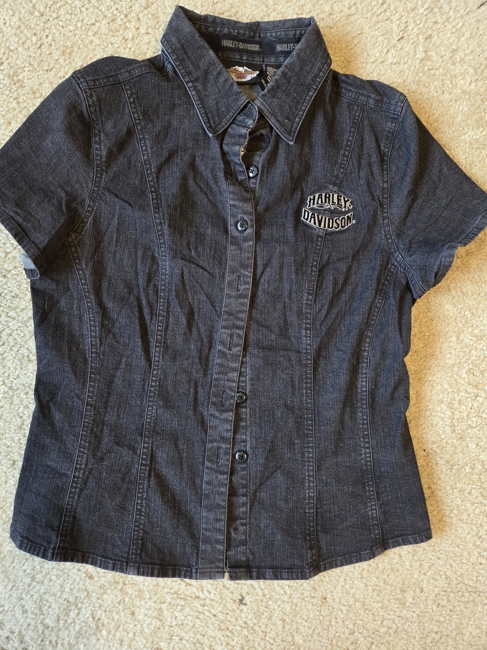 Harley-Davidson Women's Embroidered Button Down Short Sleeve Denim Shirt Size M